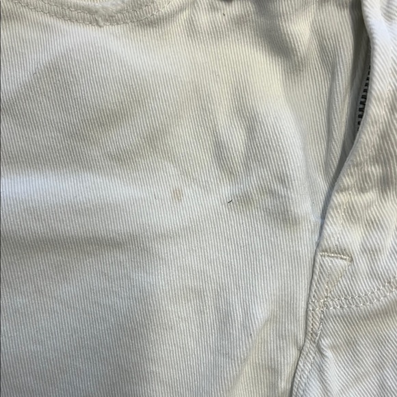 Good American White Jean Shorts with Frayed Hem - Picture 4 of 4